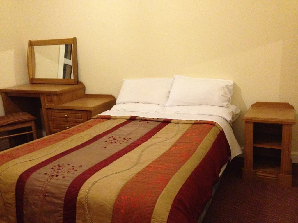 Westgate House B&B Strokestown Habitación foto